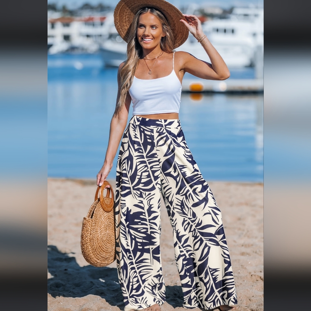 Cupshe Navy and Cream Tropical Wide Leg Pants - XL